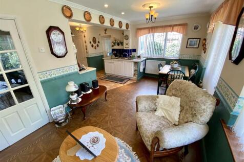 Family/Garden Room