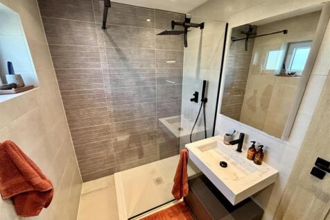 Shower Room/WC