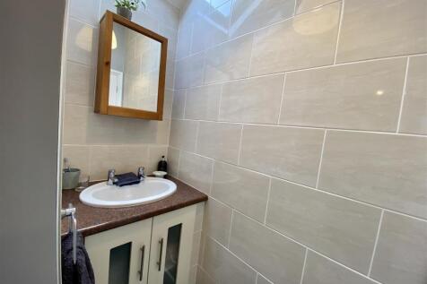 Family Bathroom/WC