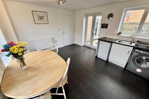 Open Plan Kitchen and Dining Room
