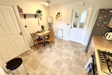 Open Plan Kitchen and Dining Room