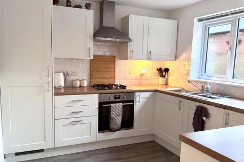 Open Plan Kitchen and Dining Room