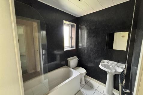 Family Bathroom/WC