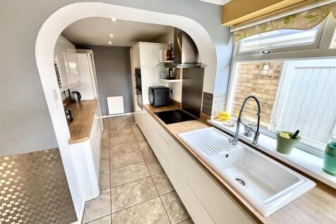 Open Plan Kitchen and Dining Area