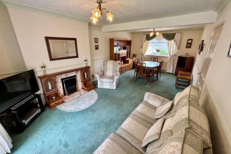 Open Plan Living and Dining Room