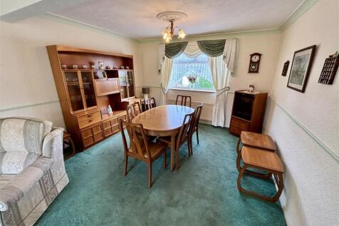 Open Plan Living and Dining Room
