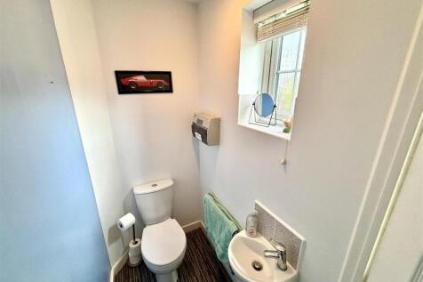 Cloakroom/WC