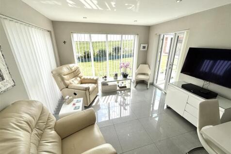 Open Plan Kitchen, Dining and Garden Room