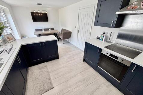 Open Plan Kitchen and Dining Room