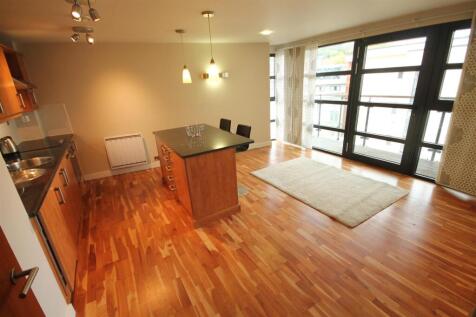 Open Plan Living Room and Kitchen