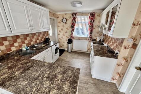 Open Plan Kitchen and Dining Room