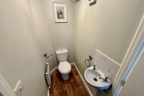 Cloakroom/WC
