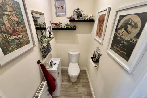 Cloakroom/WC