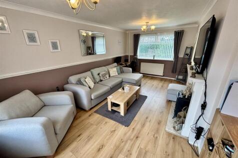 Open Plan Living and Dining Room