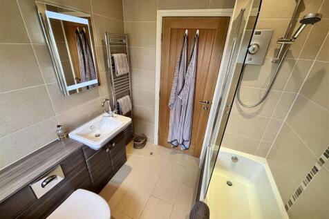 Family Bathroom/WC