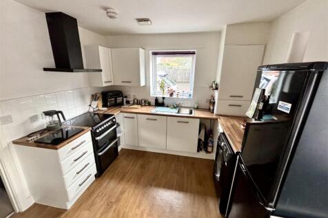 Open Plan Kitchen and Dining Room