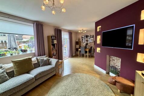 Open Plan Living and Dining Room