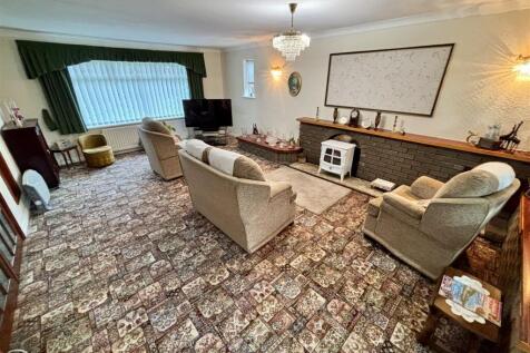 Open Plan Living and Dining Room