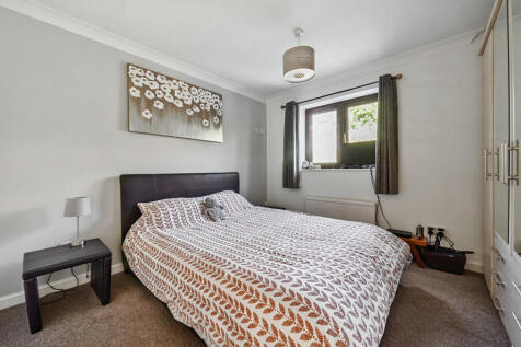 Bedrooom 1