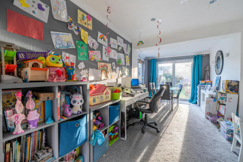 Dining/Playroom