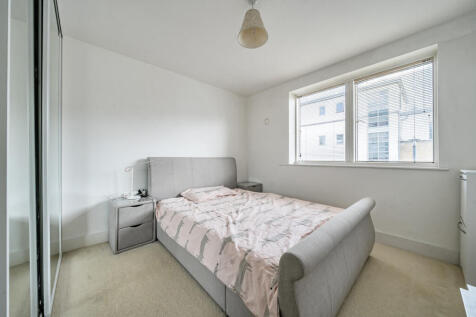 1349188-20-68bafd...