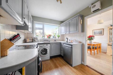 1384701-11-6932cb...