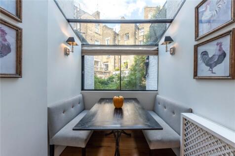 Breakfast Room