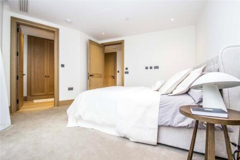 Prinicpal Bedroom