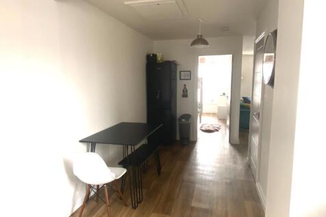 Dining Area.JPG