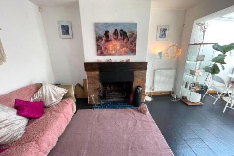 Family Room.JPG