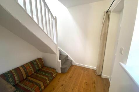 Annexe Living Room ..JPG