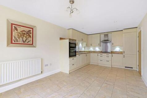 Kitchen/Dining 2