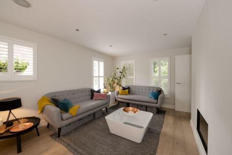 Sitting room/Kitchen
