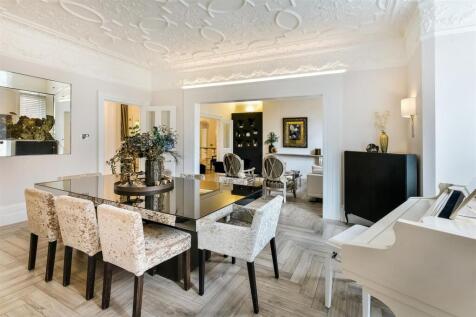 Knightsbridge Luxury  Flat 30, Wellington Court (16).jpg