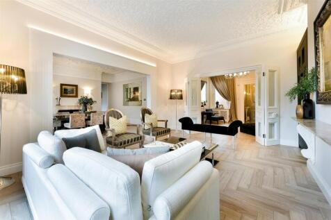 Knightsbridge Luxury  Flat 30, Wellington Court (19).jpg
