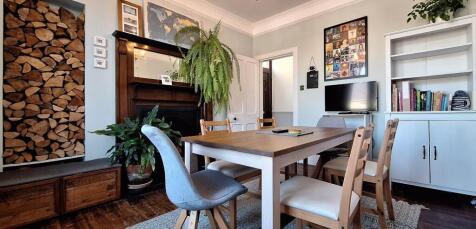 DINING ROOM #1.jpg