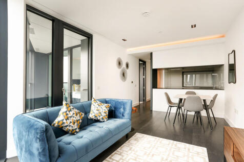 Living Room/kitchen