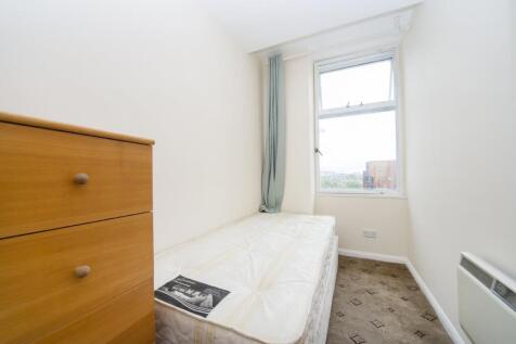 Bedroom #1 (Single)