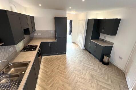 Kitchen / Dining