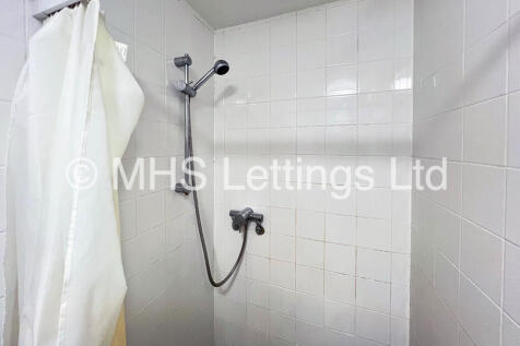 Communal-Shower-R...