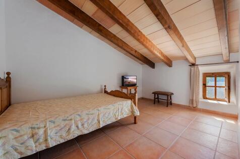Bedroom (2)