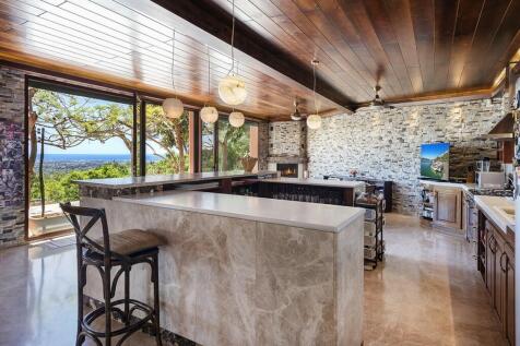 Kitchen (2)