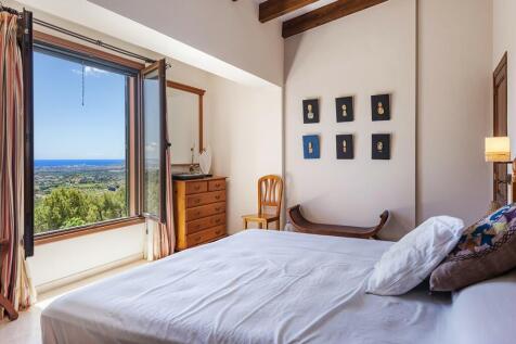 Bedroom (1)