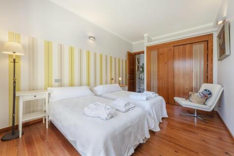 Bedroom (2)