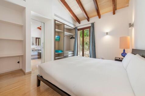 Bedroom (2)