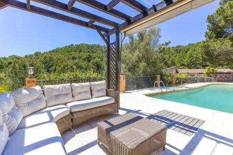 pool area