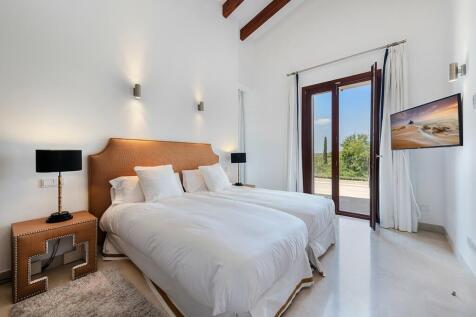 Bedroom (3)