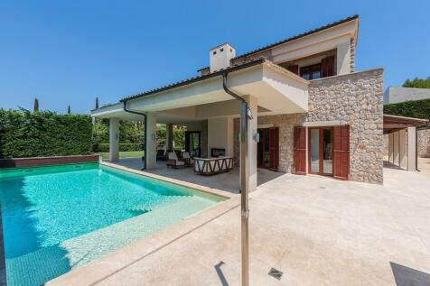 Exterior and Pool (1
