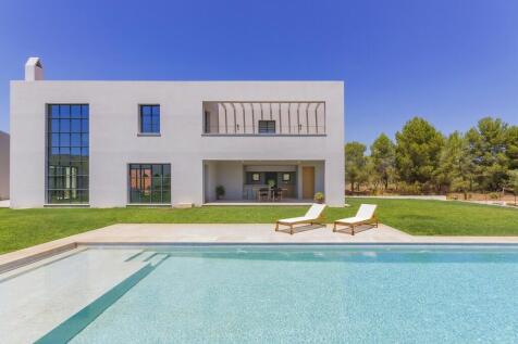 Exterior and pool (3