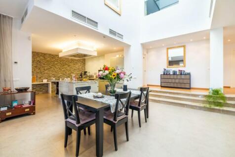 Dining (1)